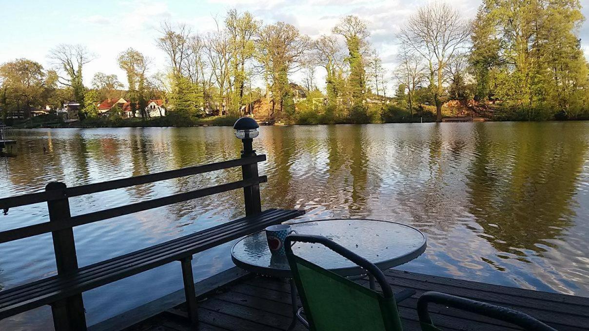 Holzhaus Am See Zernsdorf Bagian luar foto